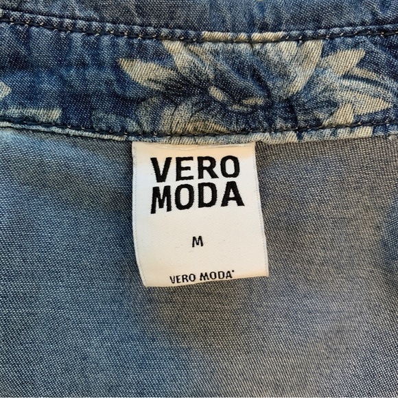 Vero Moda - Tipils Denim Shirt​​ - Picture 3 of 5